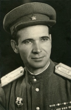 Командир 80-й гвардейской стрелковой дивизии (с мая 1944 года), гвардии полковник Василий Иванович Чижов. Фото: altaikdm.ru